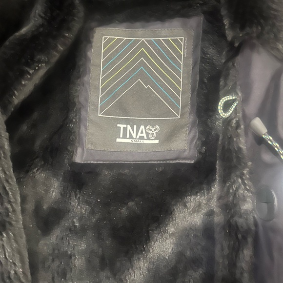 TNA WINTER JACKET EUC Size small - Picture 6 of 8